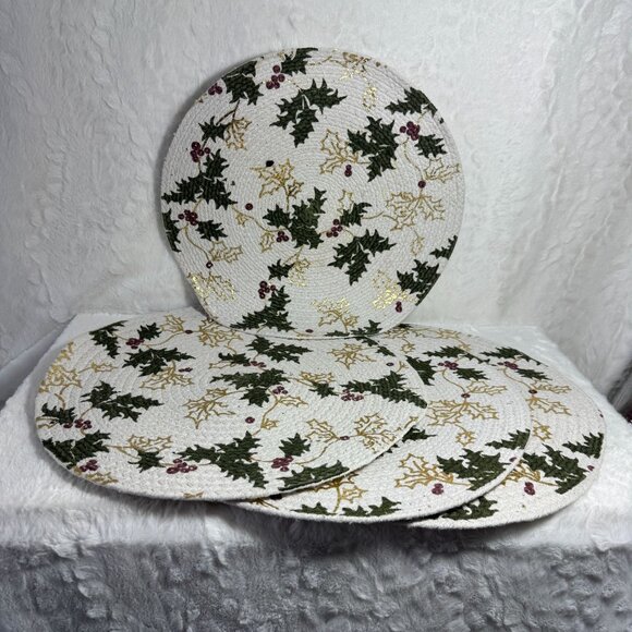 Nicole Miller Home Holiday Placemats Round 15" Holly & Berry Pattern Christmas - Picture 2 of 6